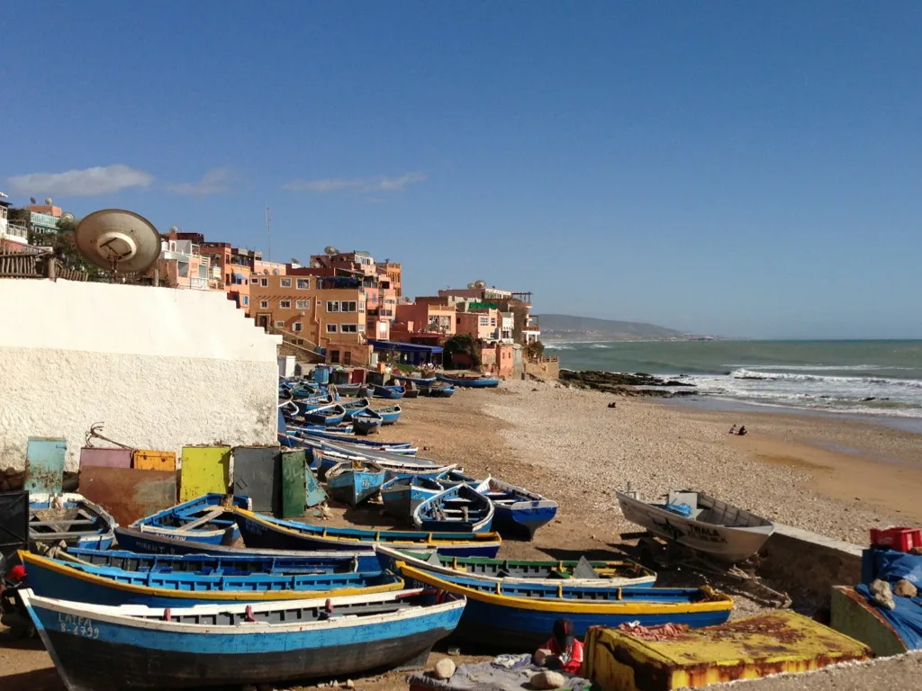 Taghazout beach, Morocco — echte Gebietsaufnahme, keine Lagerunterkunft