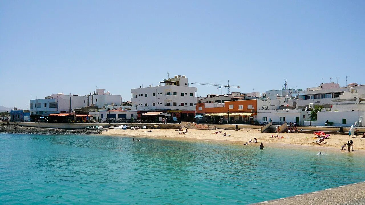 Corralejo town beach, Fuerteventura — echte Gebietsaufnahme, keine Lagerunterkunft